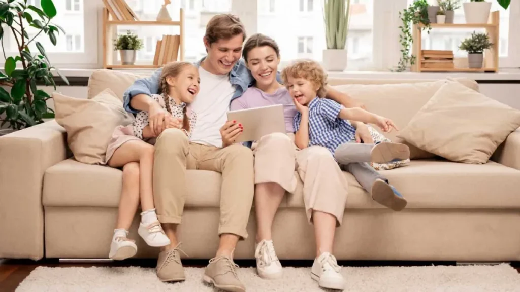 Как выбрать диван для семьи