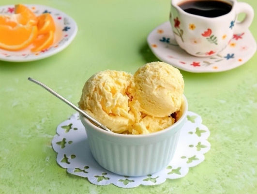 Апельсиновое мороженое с апельсинами