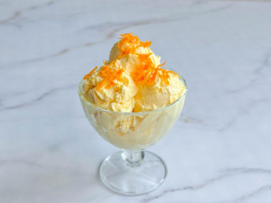 Апельсиновое мороженое с апельсинами