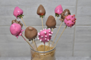 Букет из клубники в шоколаде