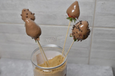 Букет из клубники в шоколаде