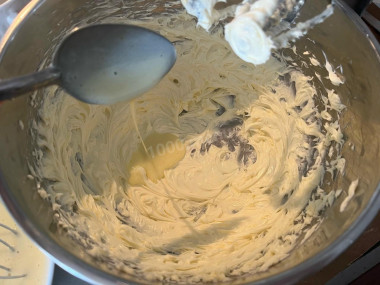 Эклер классический в домашних условиях с заварным кремом