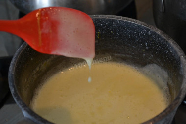 Эклер классический в домашних условиях с заварным кремом