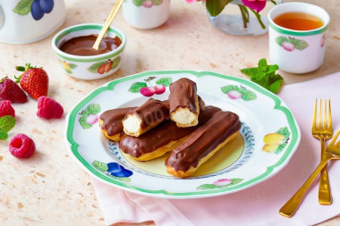 Эклер классический в домашних условиях с заварным кремом