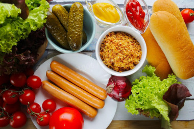 Хот дог в домашних условиях в булочке с сосиской