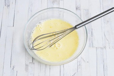 Кабачки жареные на сковороде с чесноком