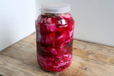 Капуста Пилюска со свеклой