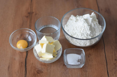 Киш с грибами и сыром