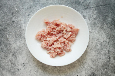 Классические фрикадельки из фарша в соусе