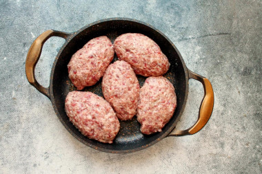 Котлеты из говядины классические