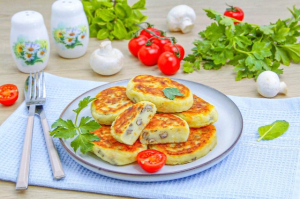 Котлеты постные картофельные на сковороде