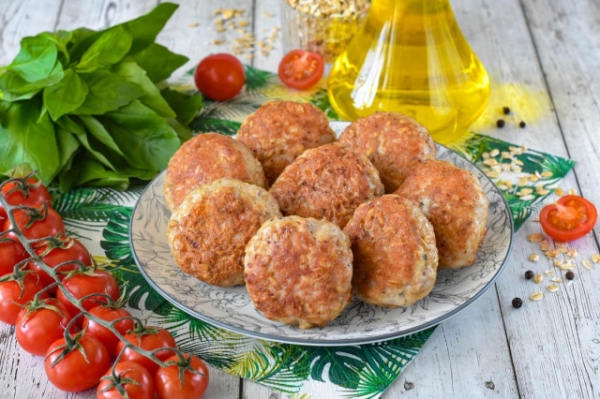 Котлеты с овсяными хлопьями и фаршем