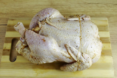 Курица гриль в духовке на вертеле целиком с корочкой