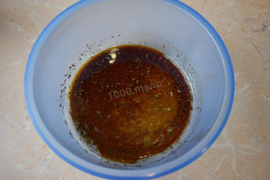 Куриные крылышки в медово соевом соусе в духовке