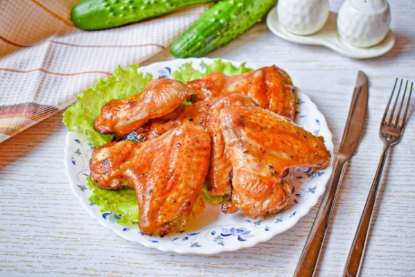 Куриные крылышки в медово соевом соусе в духовке