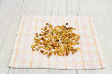 Манник с изюмом