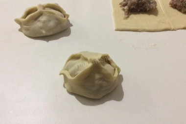 Манты в пароварке на пару