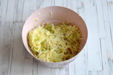 Насыпной пирог с творогом и яблоками в духовке