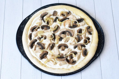 Пицца жульен