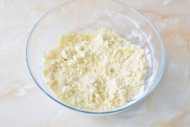 Пирог Крошка в духовке с творогом