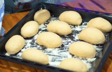 Пирожки с капустой мясом в духовке