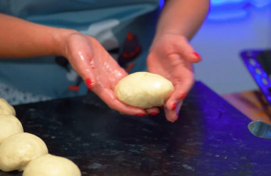 Пирожки с капустой мясом в духовке