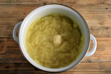 Пышные дрожжевые пирожки в духовке