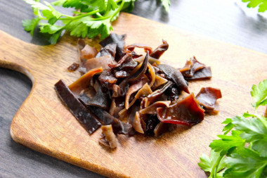 Салат из китайских древесных грибов