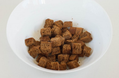 Салат с фасолью и помидорами