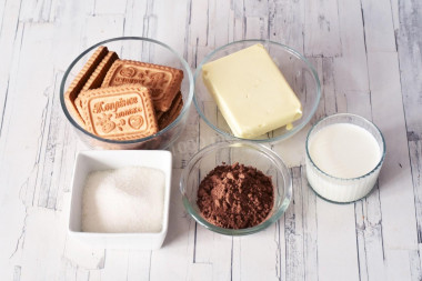 Шоколадная колбаса из печенья и какао классическая