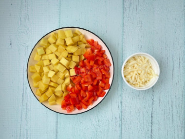 Свинина с картошкой в сметане