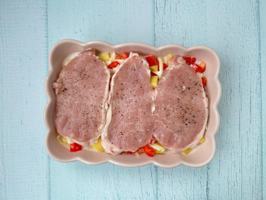 Свинина с картошкой в сметане