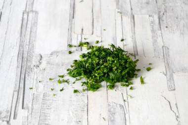 Тарталетки с сыром и чесноком с крабовыми палочками