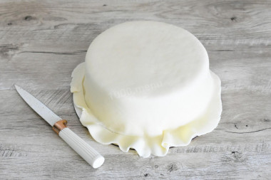 Торт с клубничным кремом