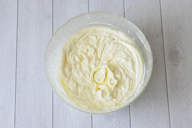 Торт с клубничным кремом