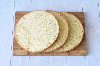 Торт с клубничным кремом