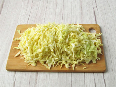 Тушеная капуста с фасолью