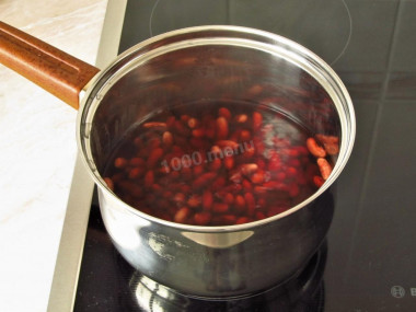 Тушеная капуста с фасолью