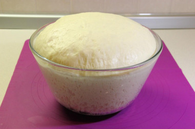 Украинские пампушки с чесноком к борщу в духовке на дрожжах