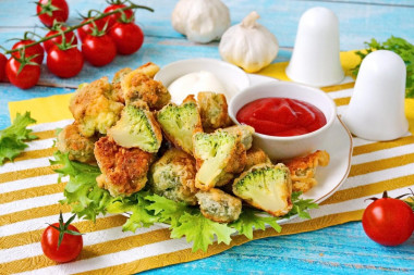 Брокколи в кляре на сковороде