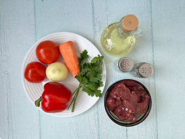 Куриная печень с помидорами