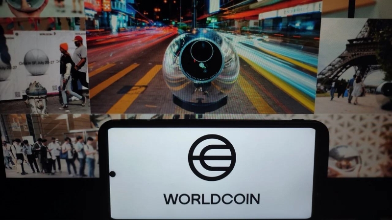 Курс Worldcoin упал на 10% после интеграции её технологии в Zoom и Docusing