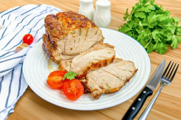 Мясо шпигованное