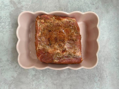 Мясо шпигованное