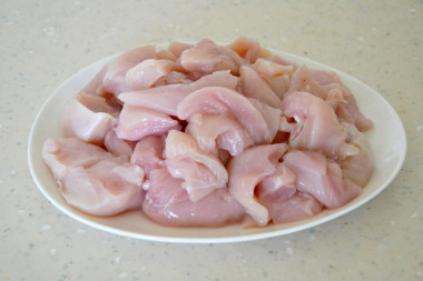 Овощное рагу с куриной грудкой и болгарским перцем