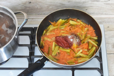 Постная солянка с грибами