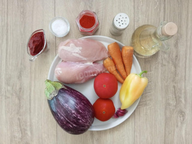 Рагу с курицей и баклажанами