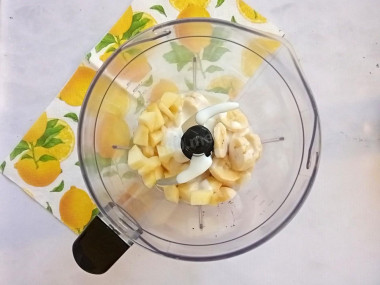 Смузи кефир банан овсянка