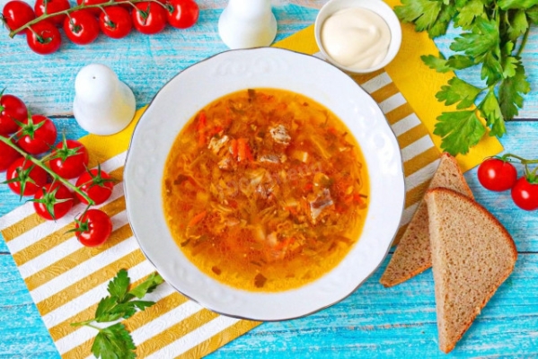 Суп с капустой и мясом