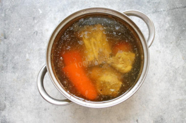 Суп с капустой и мясом